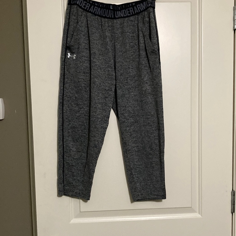 Gray Capri Joggers